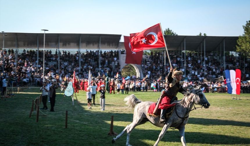 Domaniç'te Devlet Ana olarak anılan Hayme Ana için şenlikler yapıldı