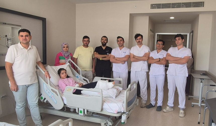 Uşak'ta diyabet hastası bir çocuğa ortopedik ameliyat yapıldı