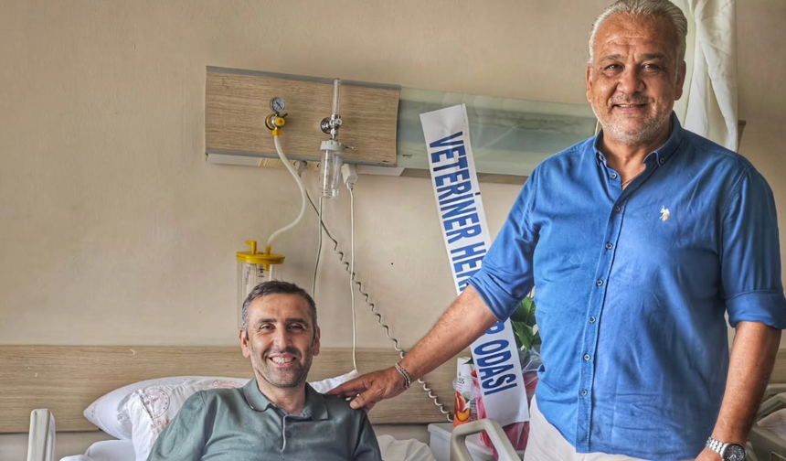 Uşak İl Tarım ve Orman Müdürü Serkan Bilir, halı sahada ayağını kırdı