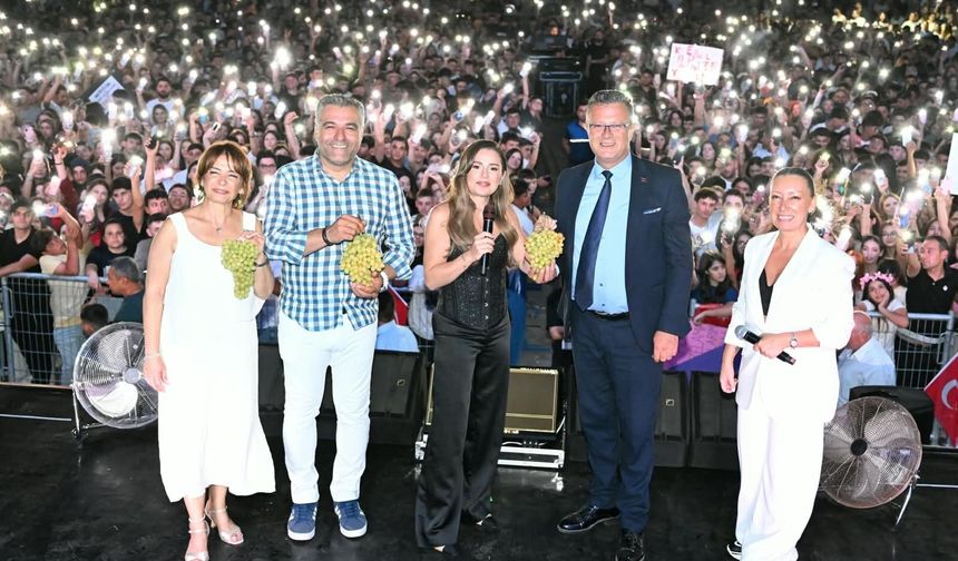 Alaşehir Belediye Başkanı eşine ve Alaşehir'e sevgiyle bağlı
