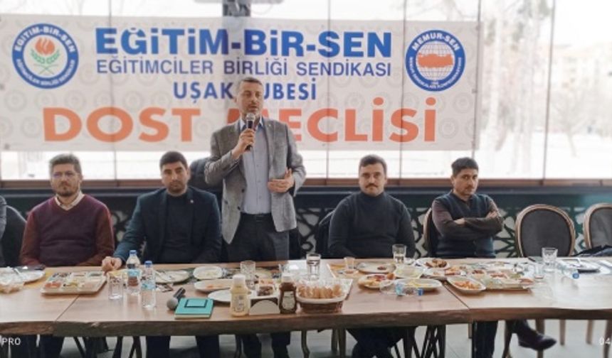 Uşak Eğitim Bir Sen'in idari, teknik ve yardımcı hizmet mensuplarıyla geniş katılımlı bir toplantı yapıldı.