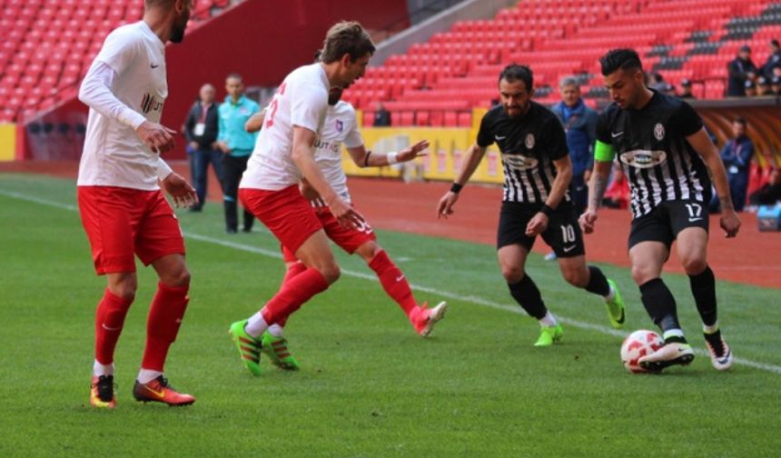 UTAŞ Uşakspor, 3'üncü Lig'e yükseldi
