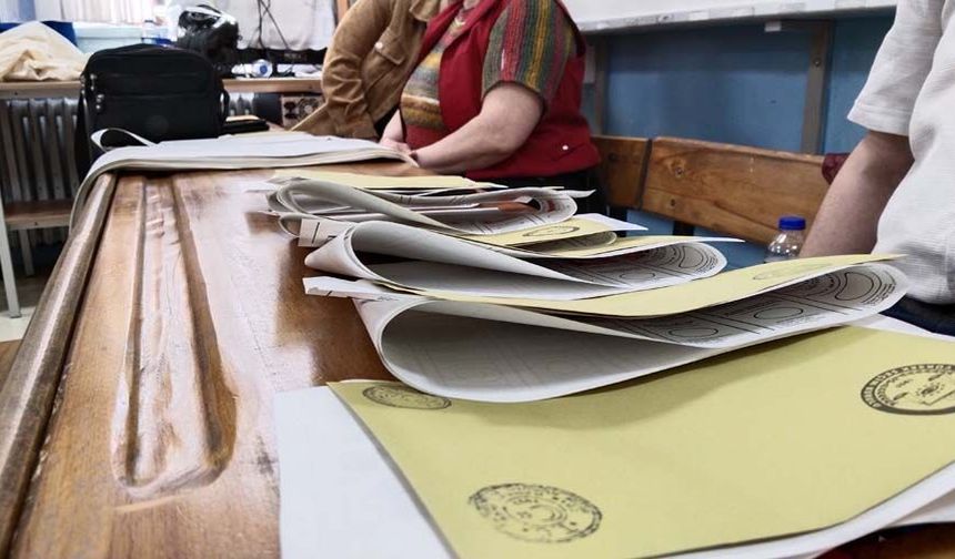 Uşak'ın Banaz ilçesi Cumhuriyet Mahallesi'nde muhtarlık seçimi tekrar yapılıyor