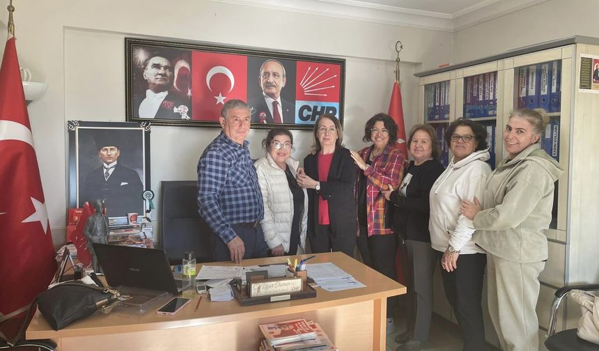 Uşak CHP'de sonradan yapılan zoraki 4000 üye derin çatlağa yol açtı! İstifa kararı aldılar