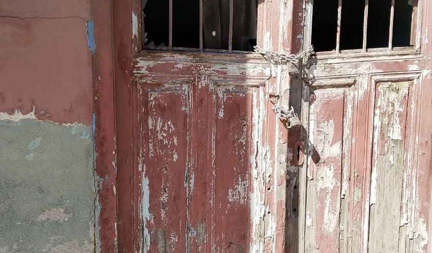 Osmanlı'nın İstanbul'daki mirasının makus talihini, Uşak'taki o yapılar da yaşıyor!