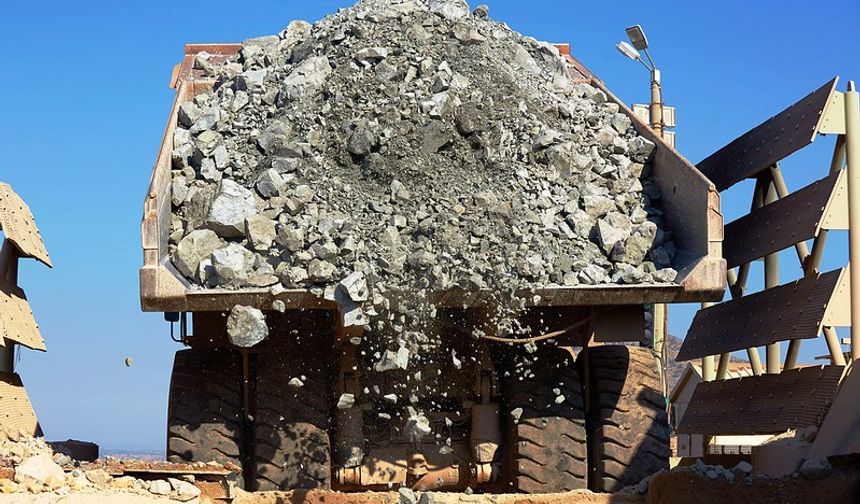 Uşak'taki altın madeni 4 milyon onsu geçti!