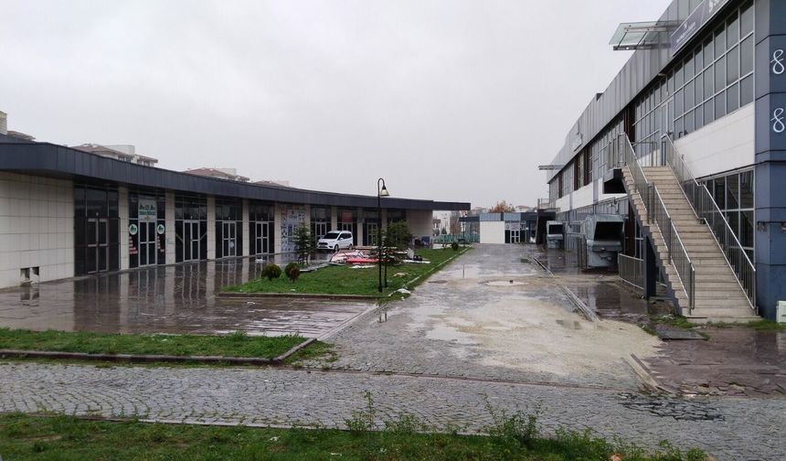 Uşak'ta 25 yıldır kayda değer iş yapılmadı, şehir beton yığınına döndü!