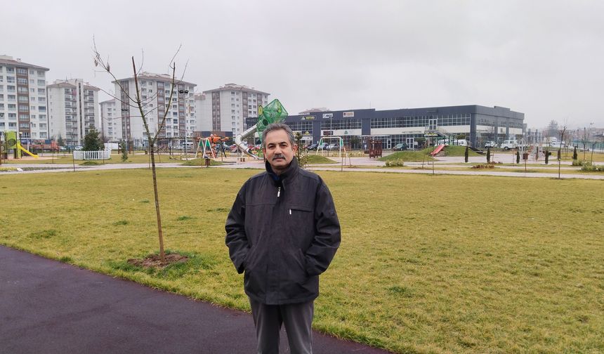 Uşak'ta görev yapan muhtar, ne iş yapıyorsunuz sorusuna ateş püskürdü!