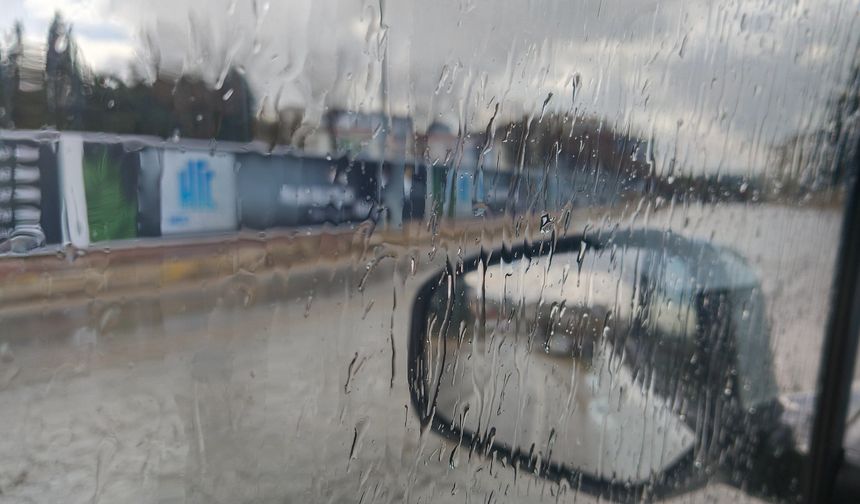 Uşak, Kütahya ve Afyon'da 1 günlük yağış ve rüzgar beklentisi! Sıcaklıklar 30'a doğru gidecek!