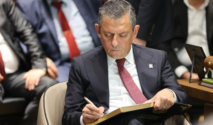 "Özgür Özel'e Uşak'tan makam aracı alındığına dair sorularla karşılaşıyorum"