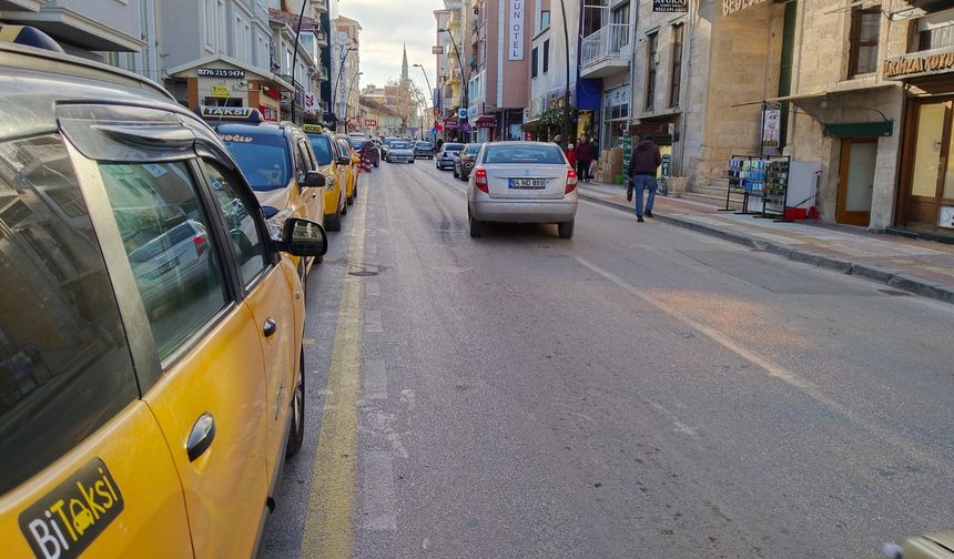 Uşak'ta taksi fiyatlarına zam yapıldı! İndi bindi fiyatları ne kadar oldu?
