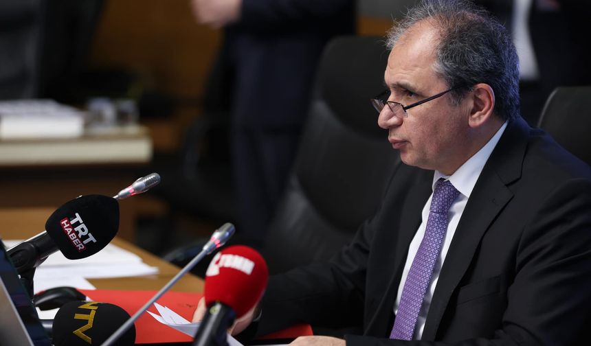 Döviz önerisini atan AK Parti Uşak Milletvekili Güneş: Ekonomist olmayanların da fikri olabilir!
