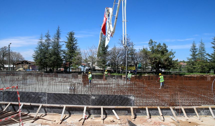 İlyaslı Köyü'nde 253 öğrenci için okul inşaatının temeli atıldı