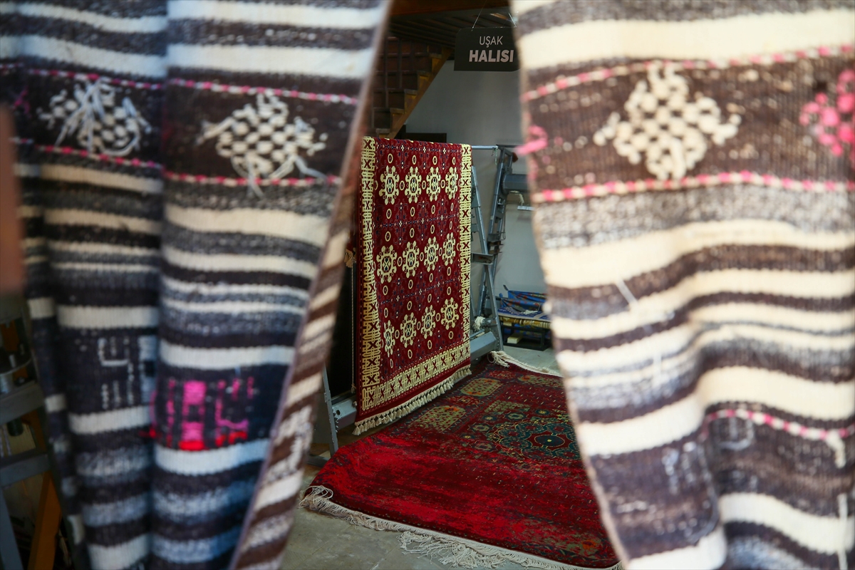 Uşak Halısı (29)