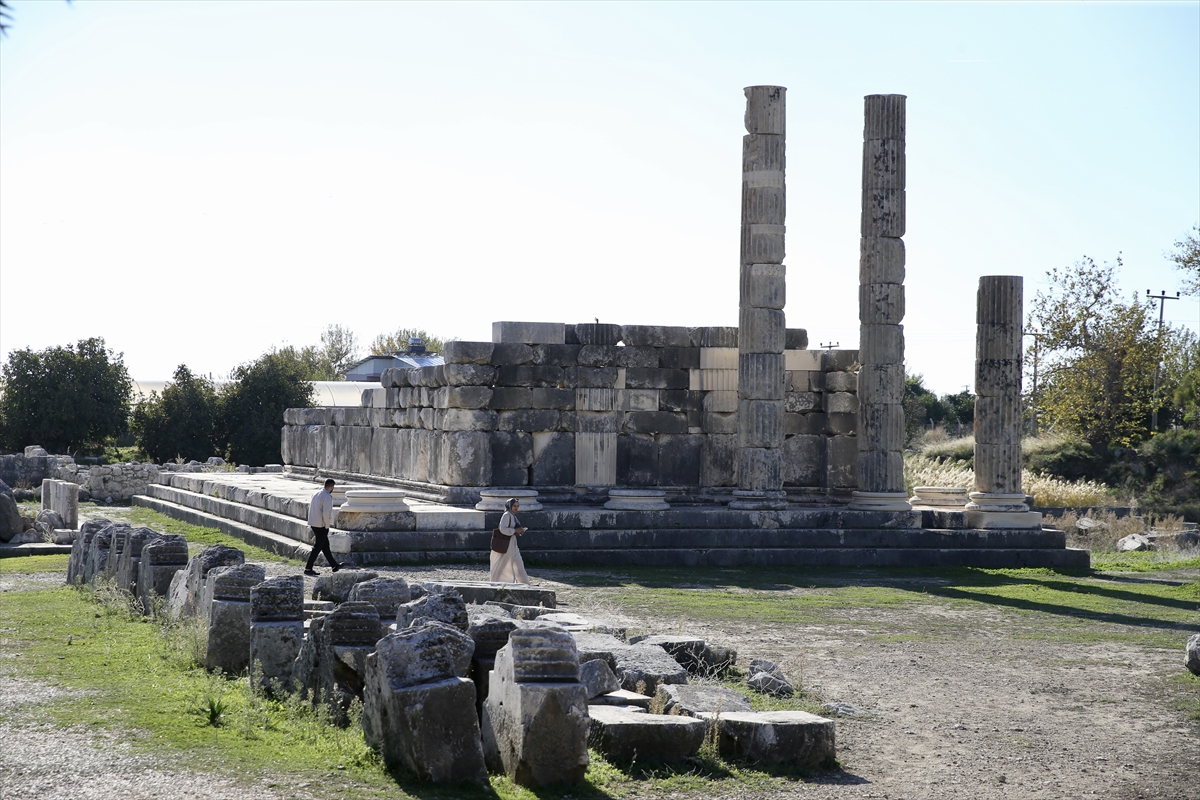 Aa 20251130 39850464 39850450 Letoon Kutsal Alanindaki Kazilar Gelecege Miras Projesiyle Hizlanacak Kopya