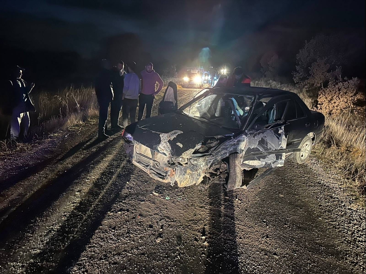 A A 20251204 39893088 39893086 U S A K T A T R A K T O R L E C A R P I S A N O T O M O B I L D E K I 3 K I S I Y A R A L A N D I