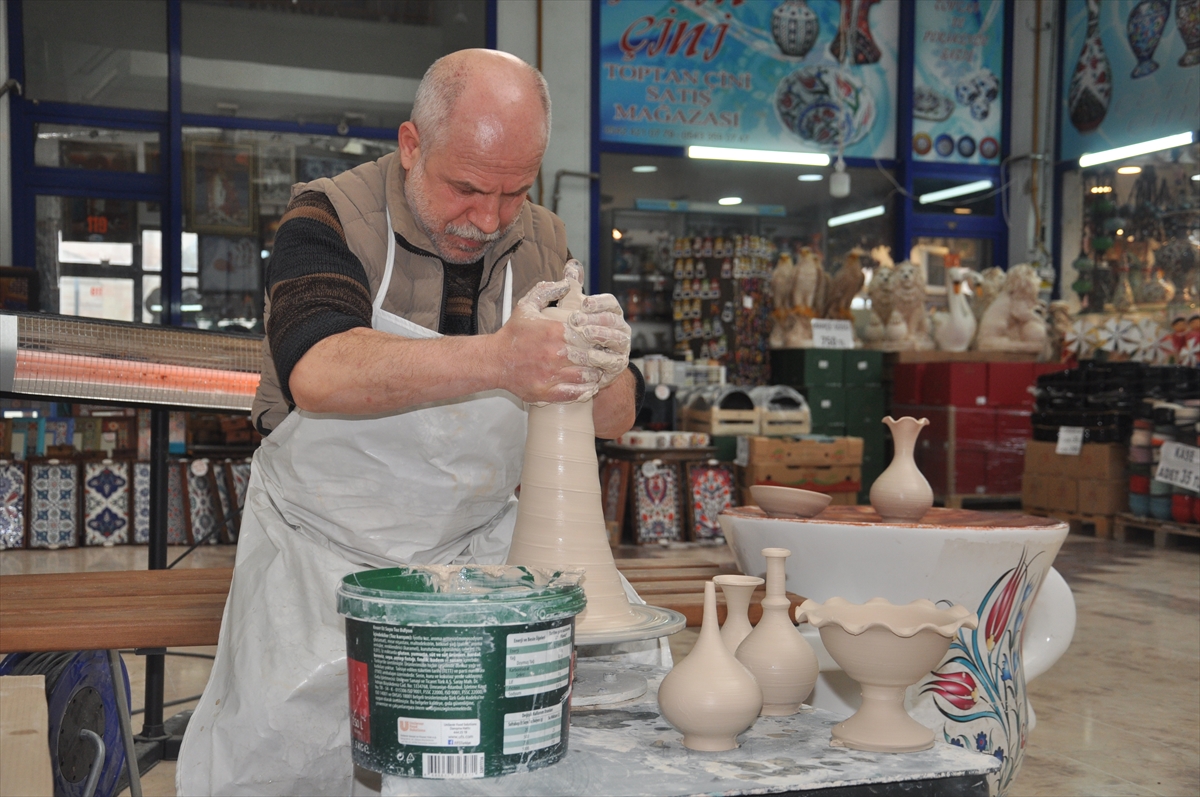 A A 20260104 40158155 40158145 K U T A H Y A C I N I C I L E R C A R S I S I N D A C A N L I P E R F O R M A N S D O N E M I B A S L A D I