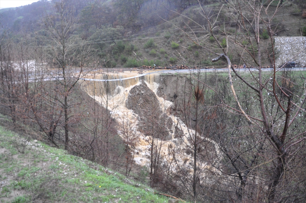 A A 20260213 40544931 40544927 I Z M I R D E Y A G I S N E D E N I Y L E C O K E N O D E M I S T U R G U T L U Y O L U T R A F I G E K A P A T I L D I