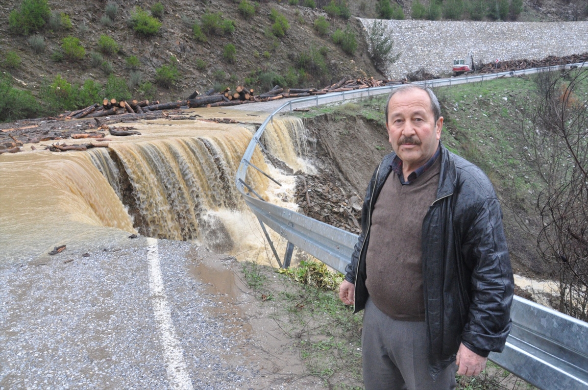 A A 20260213 40544931 40544930 I Z M I R D E Y A G I S N E D E N I Y L E C O K E N O D E M I S T U R G U T L U Y O L U T R A F I G E K A P A T I L D I