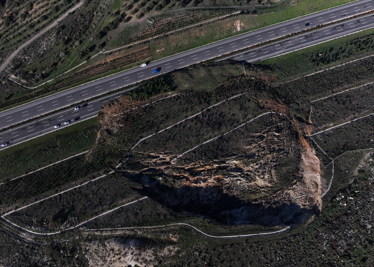 A A 20260219 40606618 40606604 T O P R A K K A Y M A S I N E D E N I Y L E U L A S I M A K A P A T I L A N I S T A N B U L I Z M I R O T O Y O L U Y E N I D E N A C I L D I