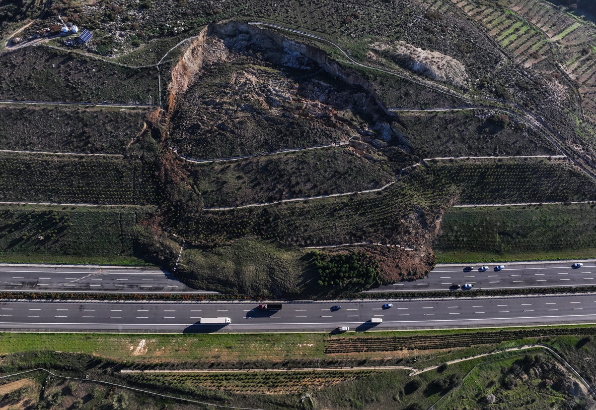 A A 20260219 40606618 40606605 T O P R A K K A Y M A S I N E D E N I Y L E U L A S I M A K A P A T I L A N I S T A N B U L I Z M I R O T O Y O L U Y E N I D E N A C I L D I