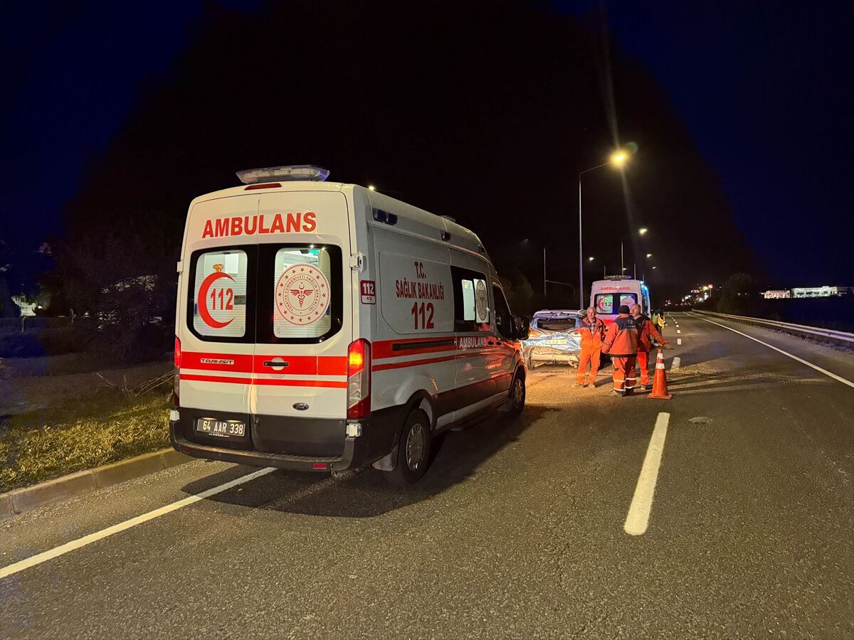 A A 20260316 40843217 40843214 U S A K T A T I R I N C A R P T I G I O T O M O B I L D E K I 4 K I S I Y A R A L A N D I