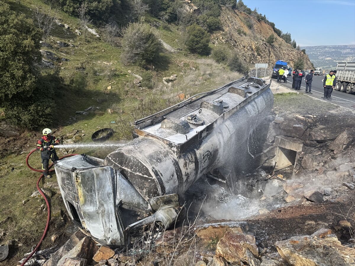 A A 20260327 40939639 40939635 U S A K T A D E V R I L D I K T E N S O N R A A L E V A L A N A K A R Y A K I T T A N K E R I N I N S U R U C U S U O L D U