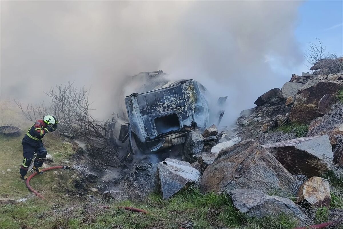 A A 20260327 40939639 40939637 U S A K T A D E V R I L D I K T E N S O N R A A L E V A L A N A K A R Y A K I T T A N K E R I N I N S U R U C U S U O L D U