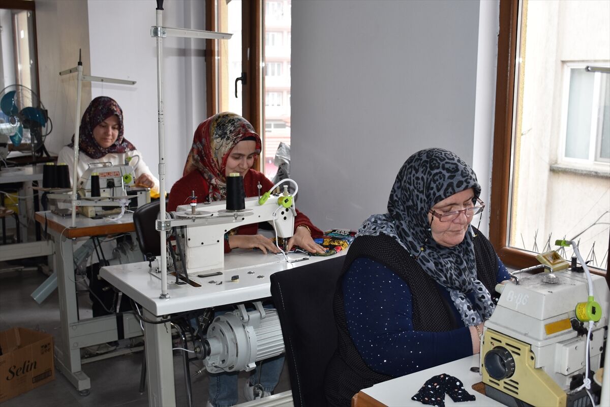 A A 20260404 41009548 41009542 K A D I N L A R K O O P E R A T I F C A T I S I A L T I N D A I S I O G R E N I P U R E T I M E G E C I Y O R