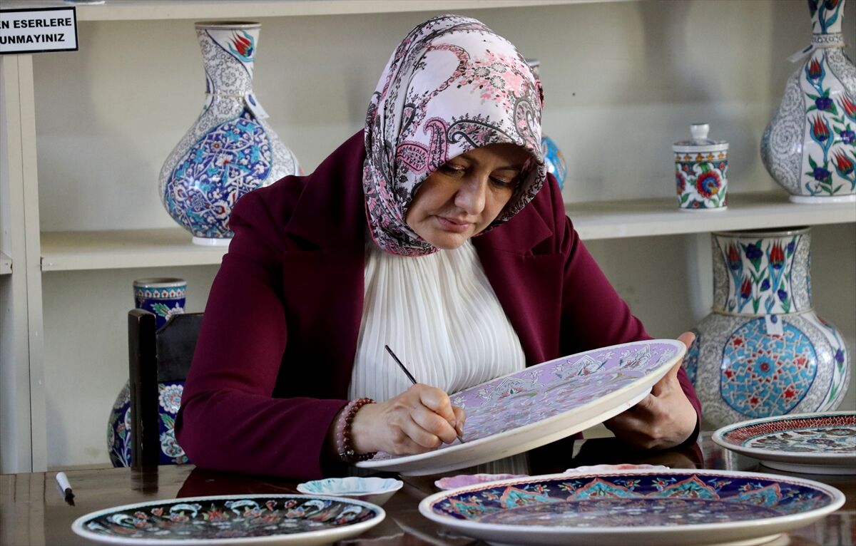 A A 20260430 41249253 41249246 U N I V E R S I T E I C I N G E L D I G I K U T A H Y A D A C I N I U S T A S I O L D U