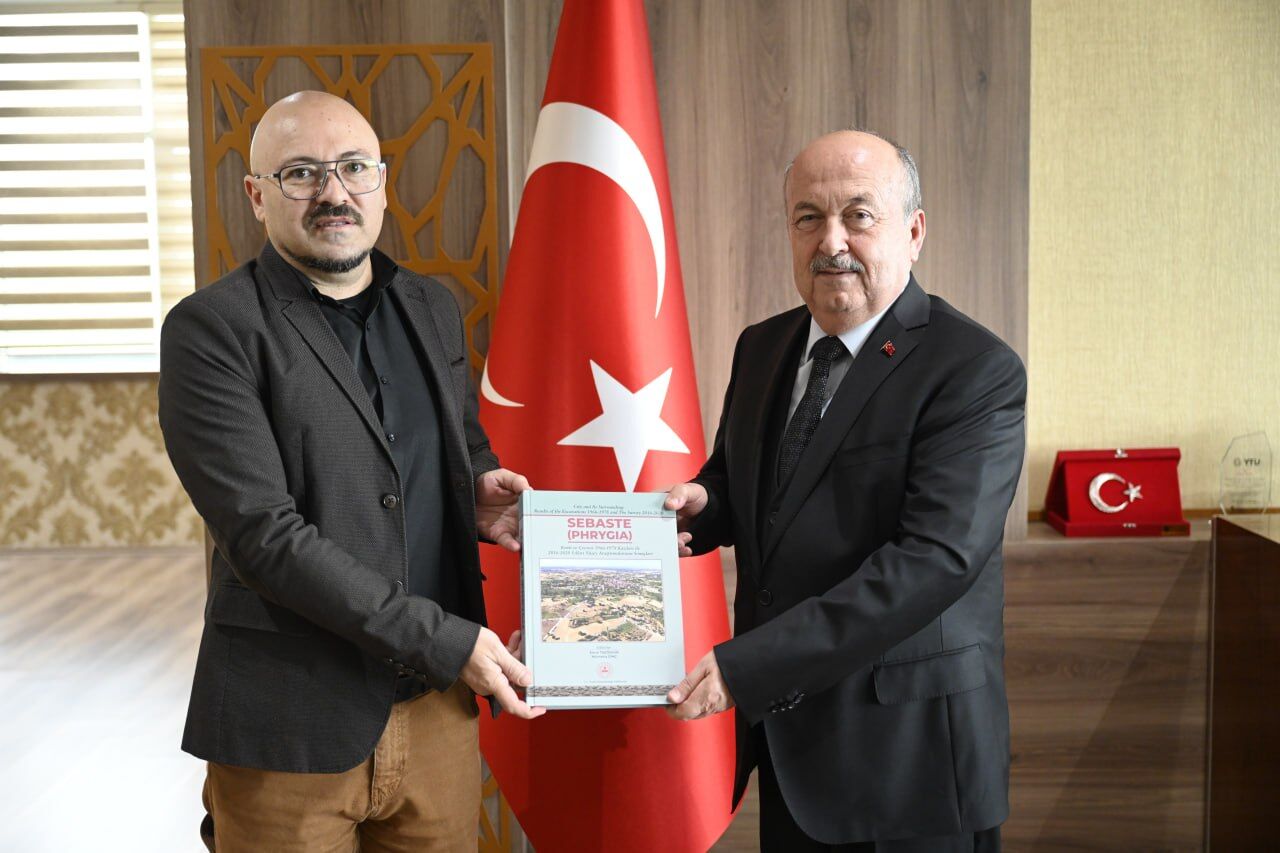 Alaşehir Uşak Üniversitesi Antik Kilise Kazı (1)