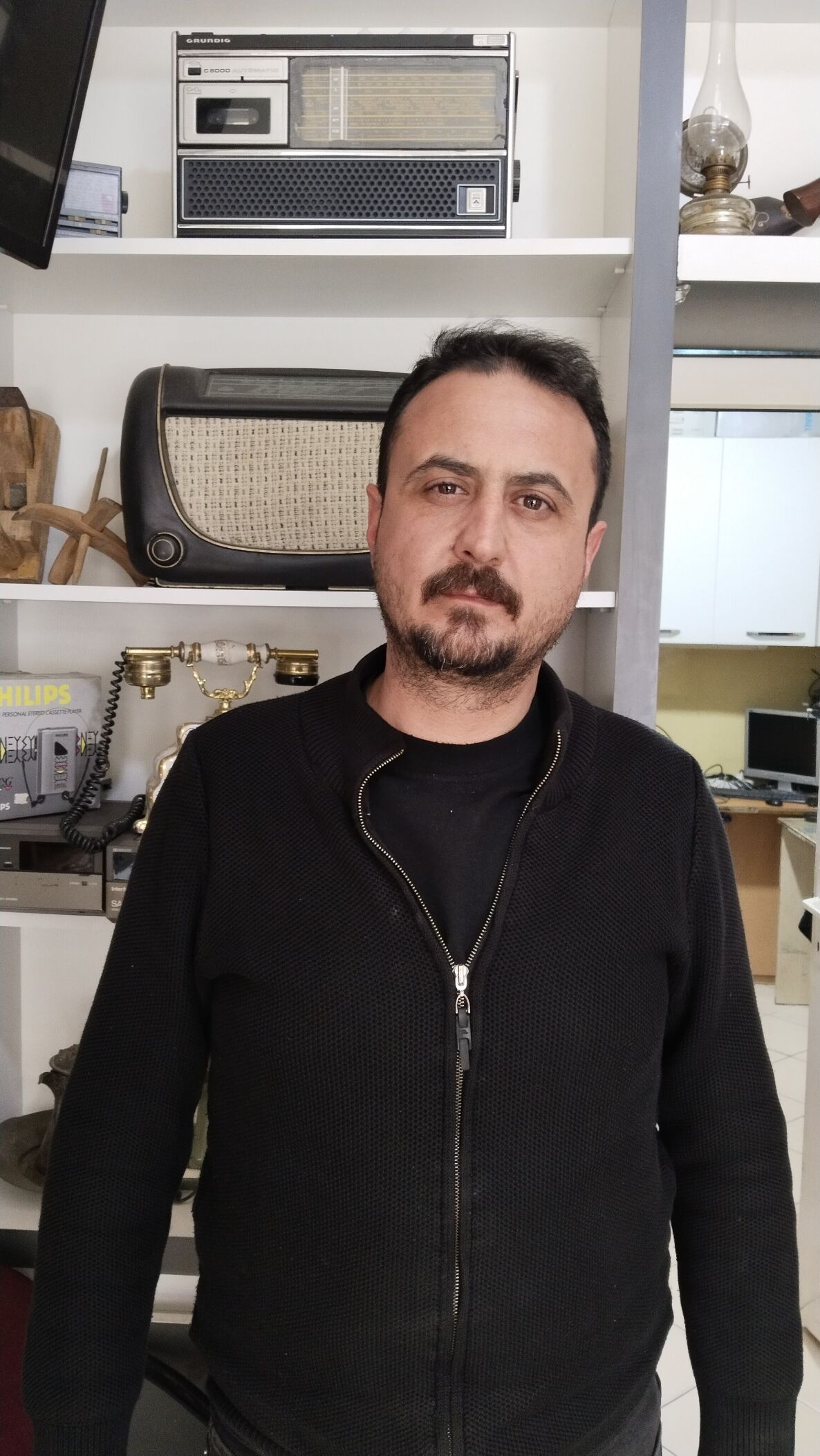 Ali Bayrak Tutan Banaz Cumhuriyet Mahallesi Muhtarı (3)