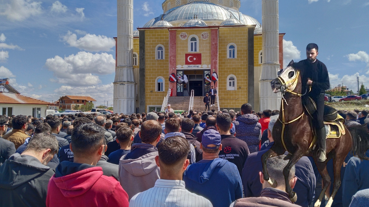 Kırmızı Dinamik Haber Bülteni Youtube Küçük Resmi (15)