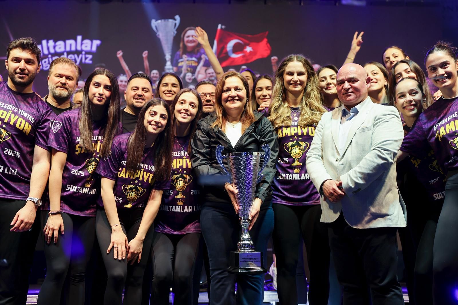 Şampiyonluk Kutlamasi 001 11042026234729 11 1024 768