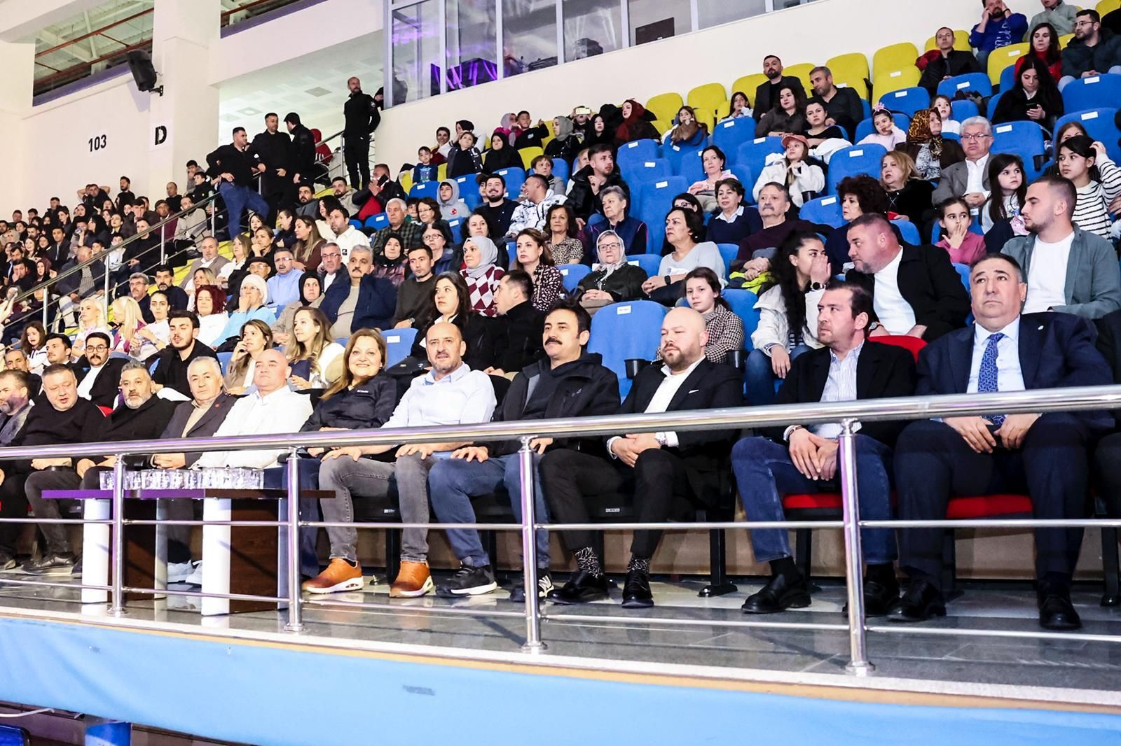 Şampiyonluk Kutlamasi 007 11042026234729 5 1024 768