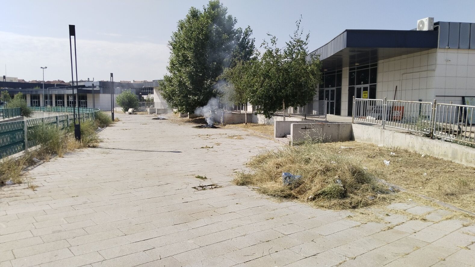 Uşak Kentsel Dönüşüm Kuru Ot Yangını (3)