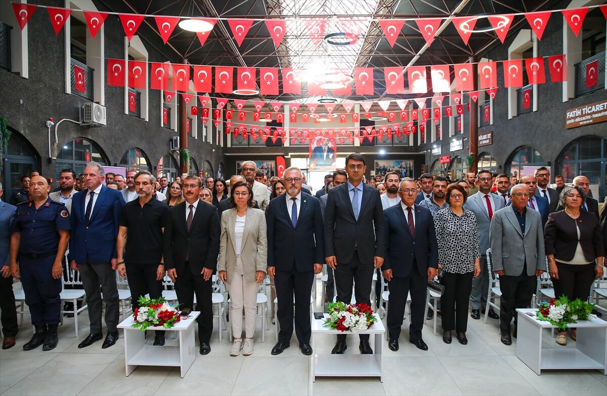 Uşak'ta yılın ahisi Yücel Karabulut oldu! Örnek kalfalığa Hasan Kalem ve Menderes Demir'e de ödül!