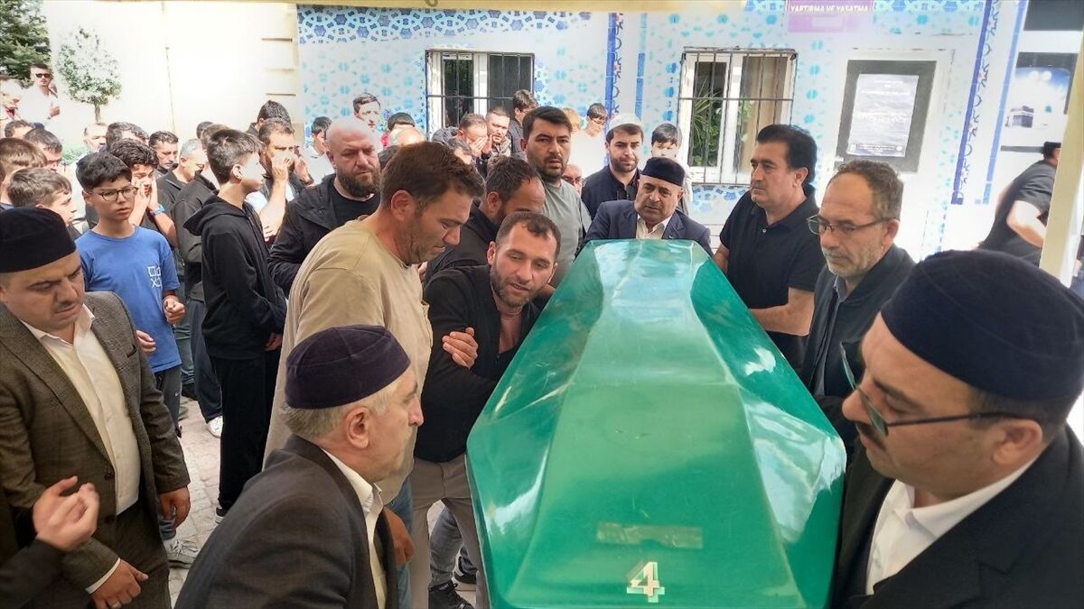 Kütahya'daki kazada ağır yaralanan 14 yaşındaki Tunahan Eren Karaca, kurtarılamadı
