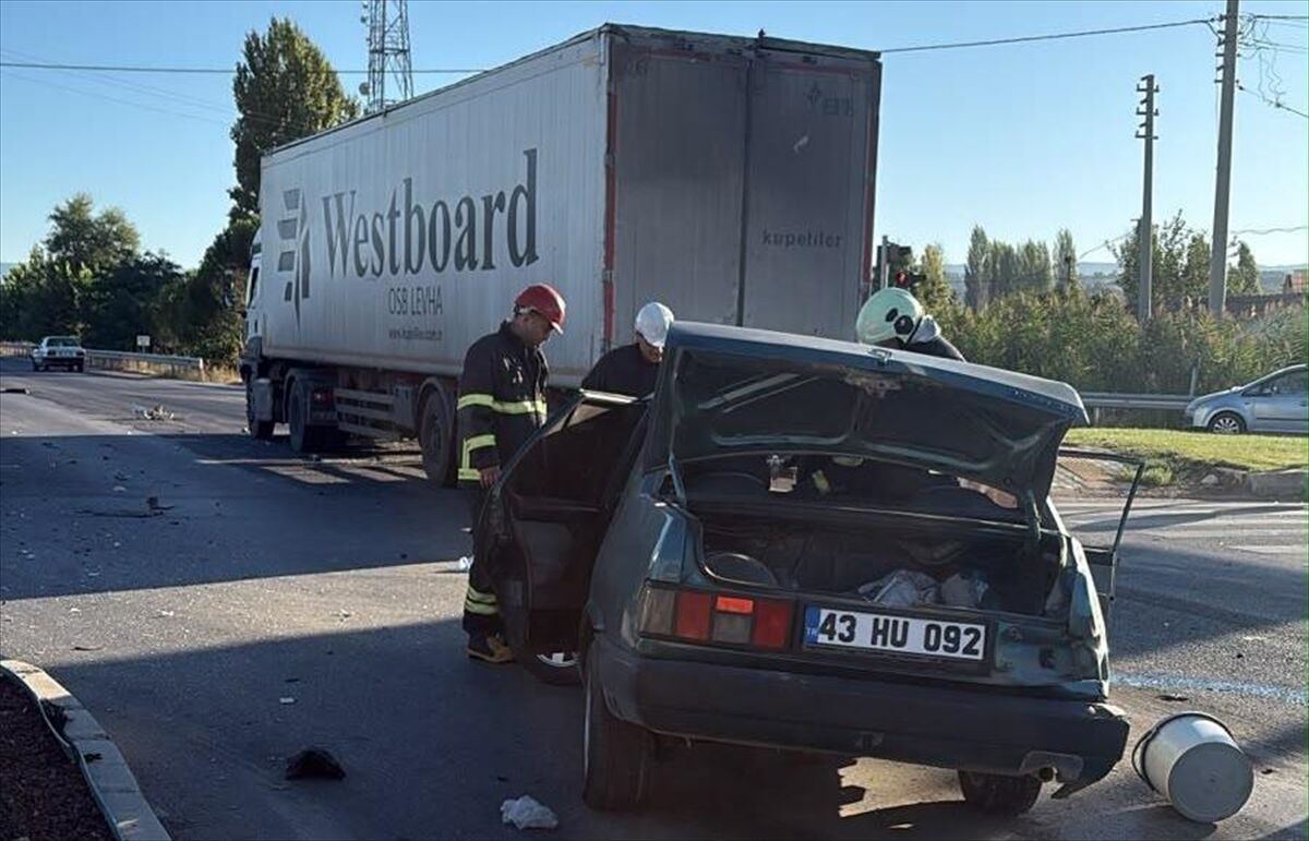 Uşak ve Gediz yolu arasında kaza