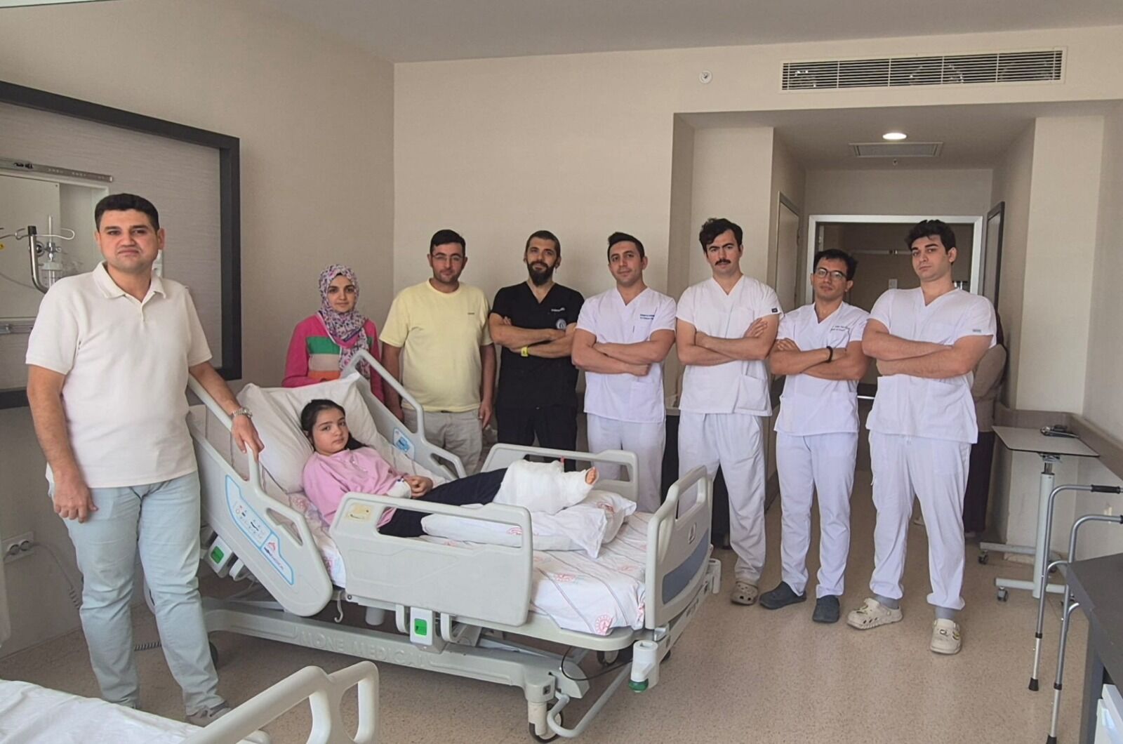 Uşak'ta diyabet hastası bir çocuğa ortopedik ameliyat yapıldı
