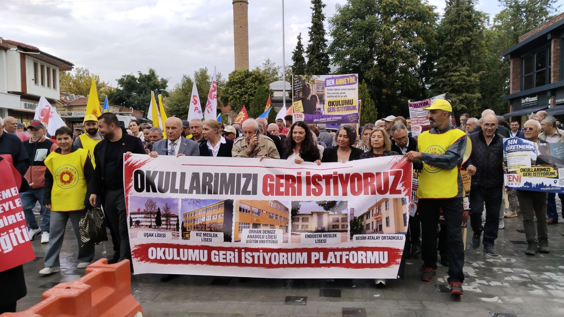 Uşak Okulumu Geri İstiyorum Platformu, Uşak Lisesini eski yerinde istiyor