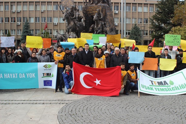 UŞAK TEMA'DAN SAYGI YÜRÜYÜŞÜ