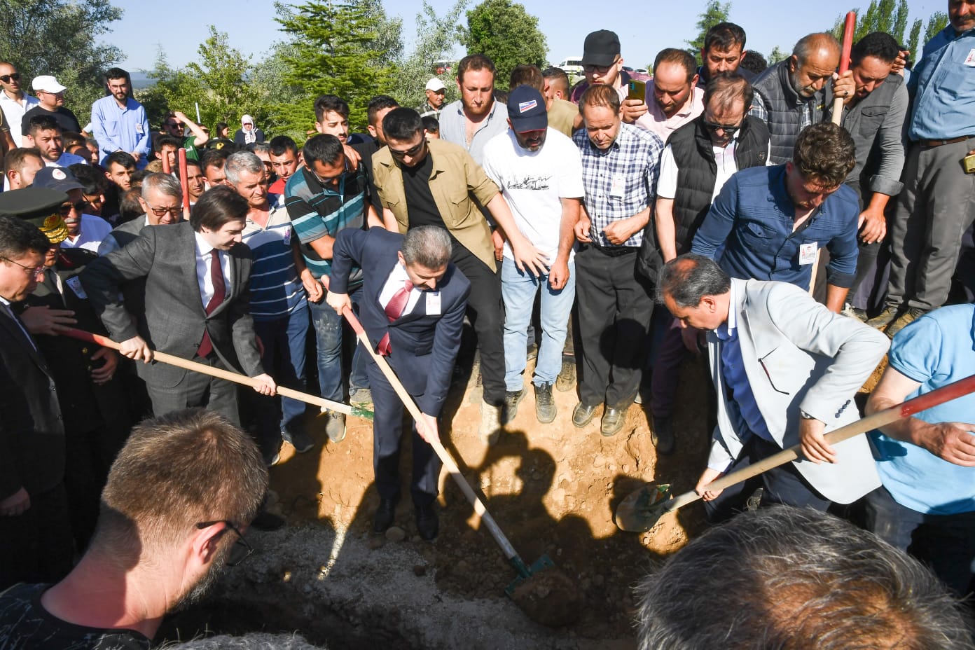 Uşaklı şehit Özcan Kaya, son yolculuğuna uğurlandı